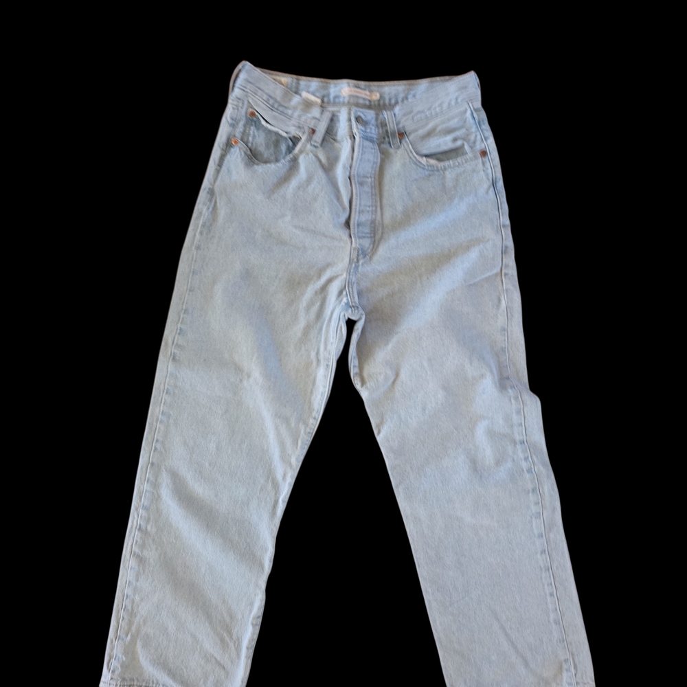 Levi's Light Blue Women's Ankle‎ Jeans